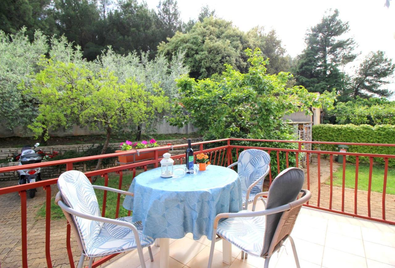 Apartment Ema Near City Center Poreč Exteriör bild